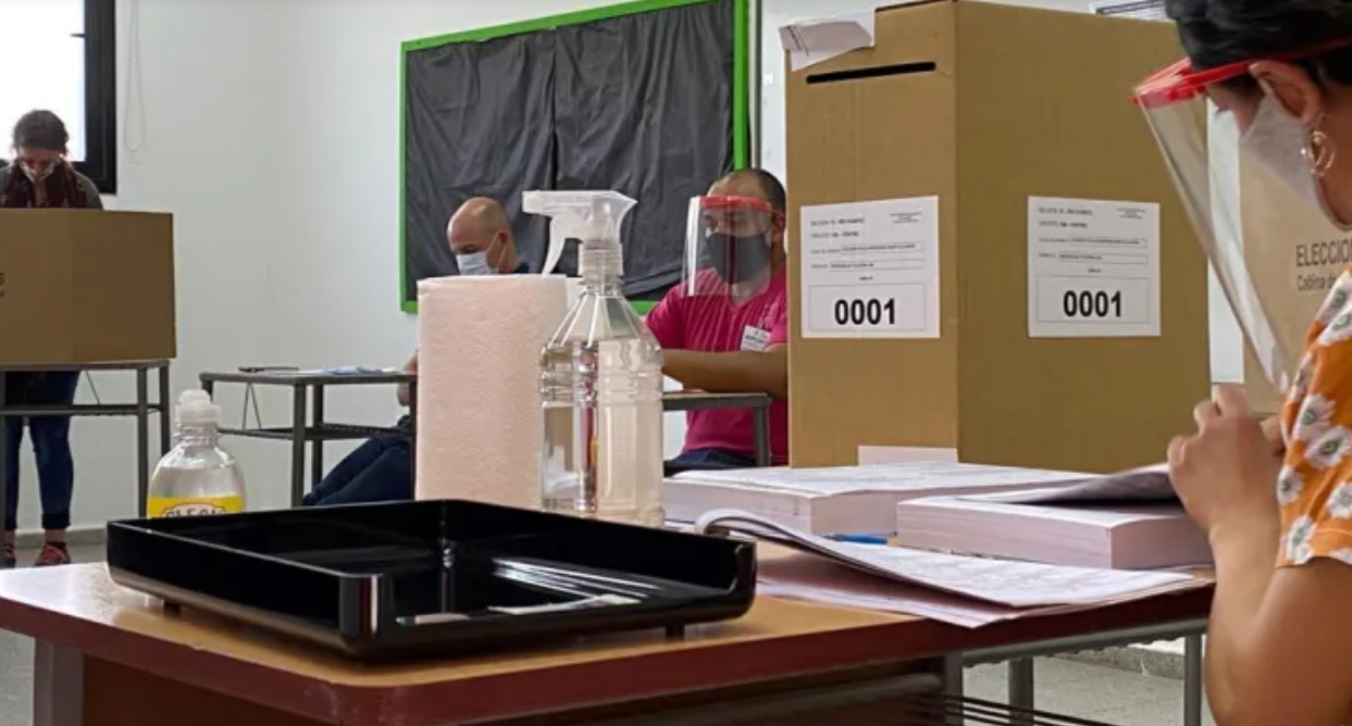 No habrá clases el lunes en aquellas escuelas donde se vote el domingo | Rosario y la región