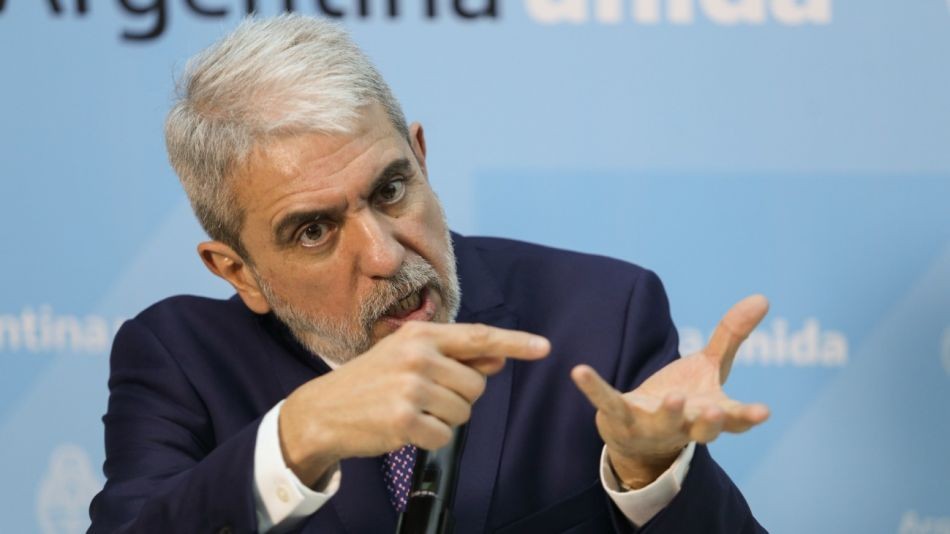 Aníbal Fernández, sobre las pistolas Taser: "Argentina no está preparada para eso" | Información General