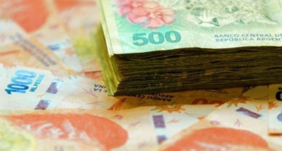 Pago extra de $7.000 para AUH de ANSES: ¿cómo solicitarlo? | Servicios