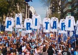 La Provincia ofreció un 17% más a docentes, para sumar un 52% anual | Economía y negocios