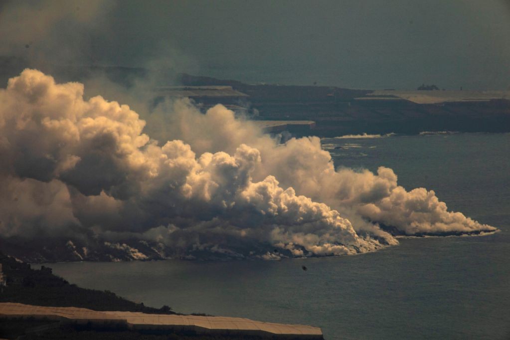 Expertos afirman que la lava volcánica afectará la biodiversidad marina en Canarias | Tecnología