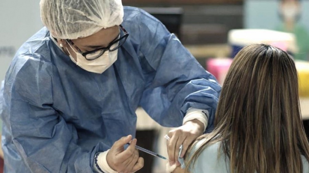 La mitad de la población argentina ya tiene las dos dosis de la vacuna contra el Covid | Información General