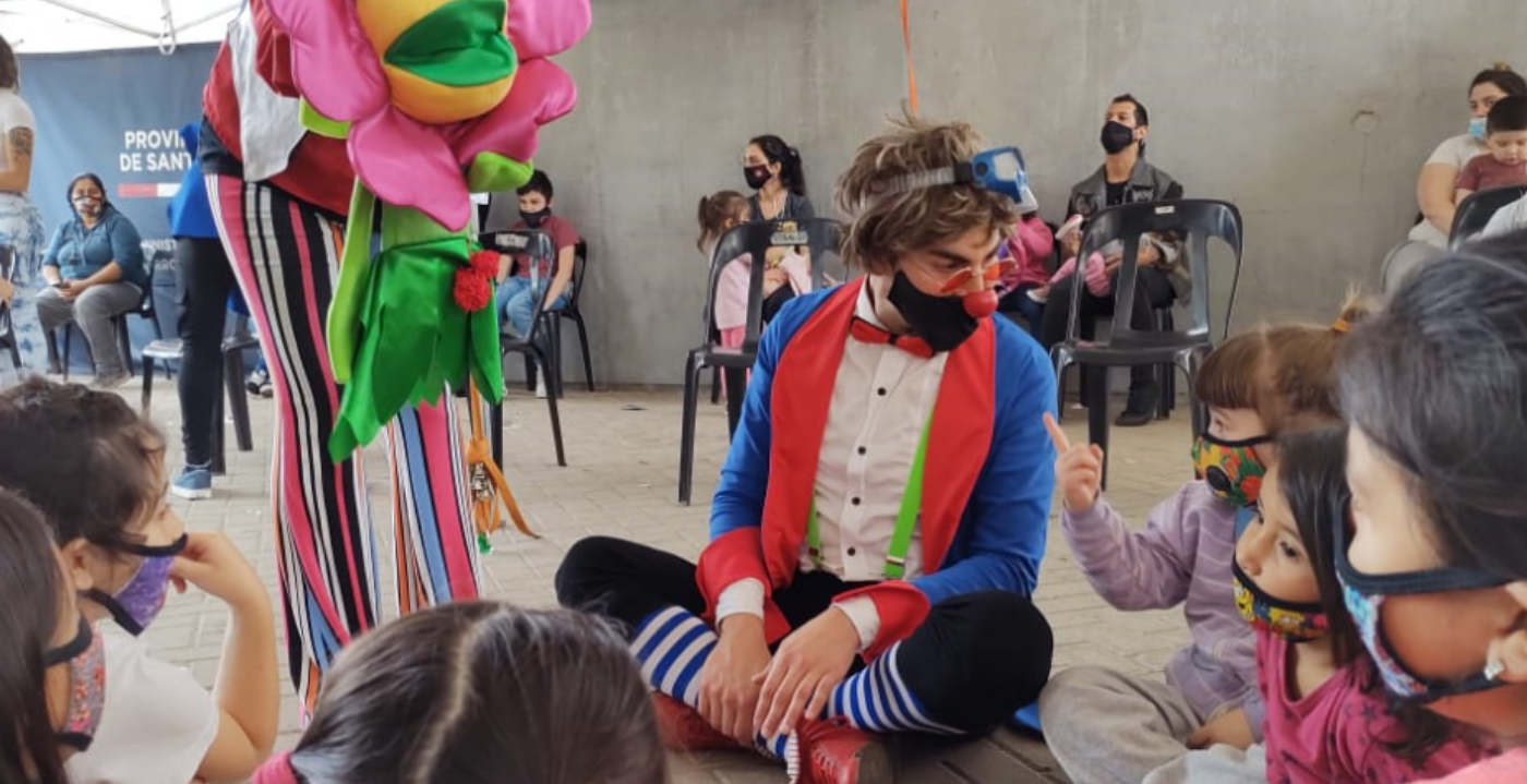 La provincia organiza juegos y actividades para niños y niñas en los vacunatorios | Información General