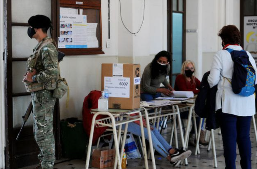 El Gobierno aumentó el monto que cobrarán las autoridades de mesa | Información General