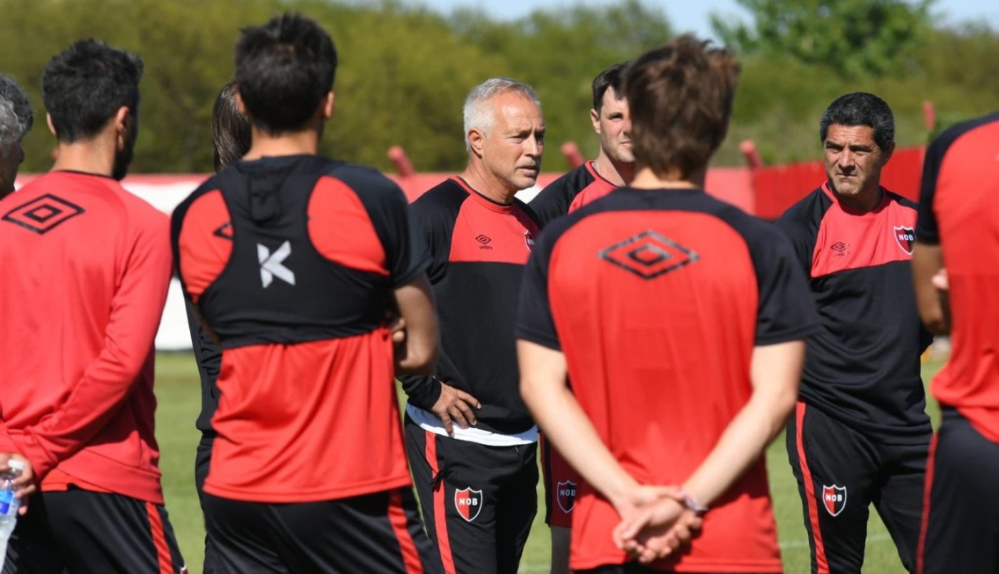 Taffarel fue presentado al plantel de Newell’s y dirigió su primer entrenamiento | Rosario y la región
