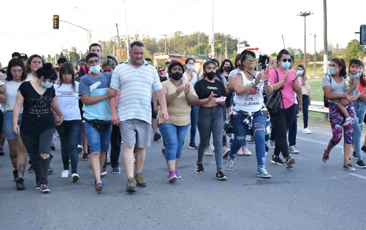 Dolor, bronca e incidentes en la marcha por el crimen en Bermúdez | Rosario y la región