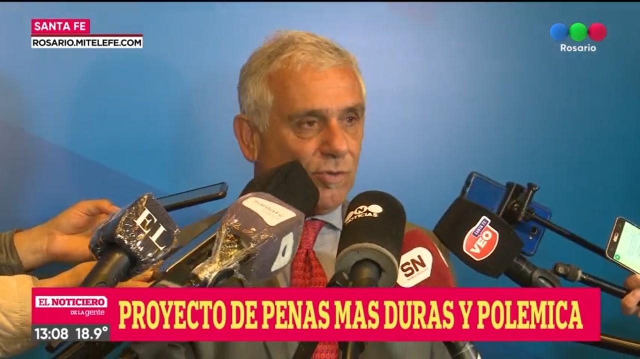 Envían un proyecto de ley para dictar prisión preventiva por tenencia de armas ilegales | Información General