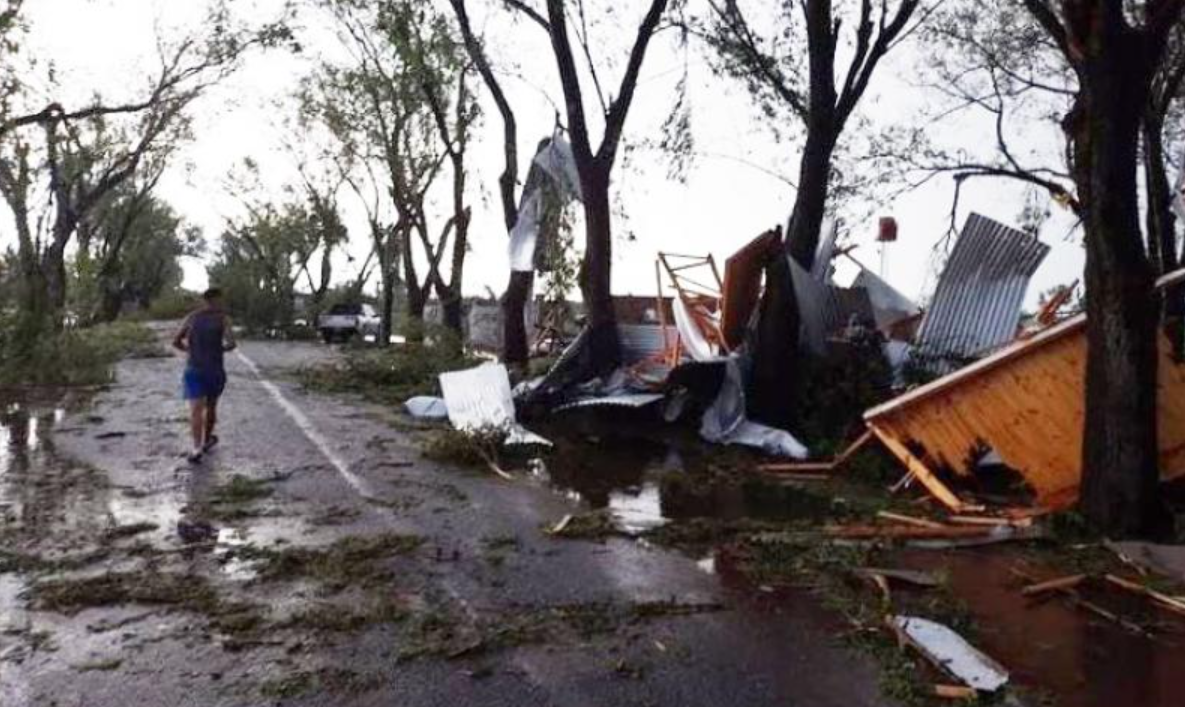 Un fuerte temporal causó graves daños y destrozos en San Jorge | Servicios