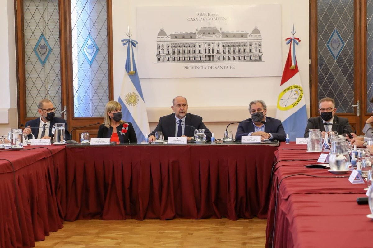 Funcionarios del gobierno provincial que negocian el presupuesto, aislados por Covid | Rosario y la región