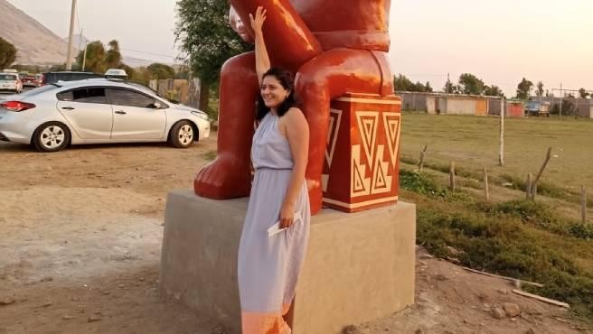 La estatua fálica que es un furor turístico en un pueblo peruano | Tecnología