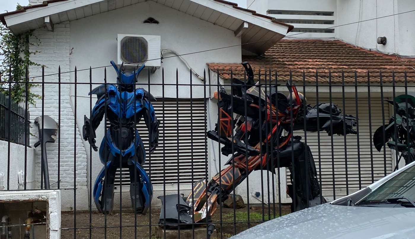 Los transformers del conurbano: decoró su casa como la famosa película y se volvió viral | Tecnología