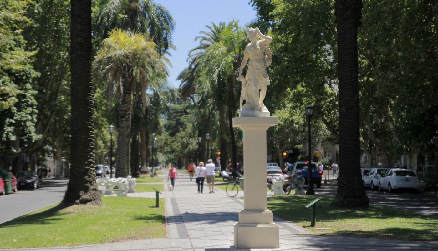 Martes con sol pleno en Rosario | Servicios