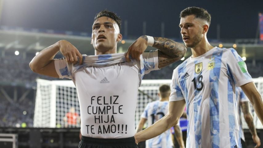 Con gol de Martínez, la Selección argentina venció a Colombia y estiró su invicto | Deportes