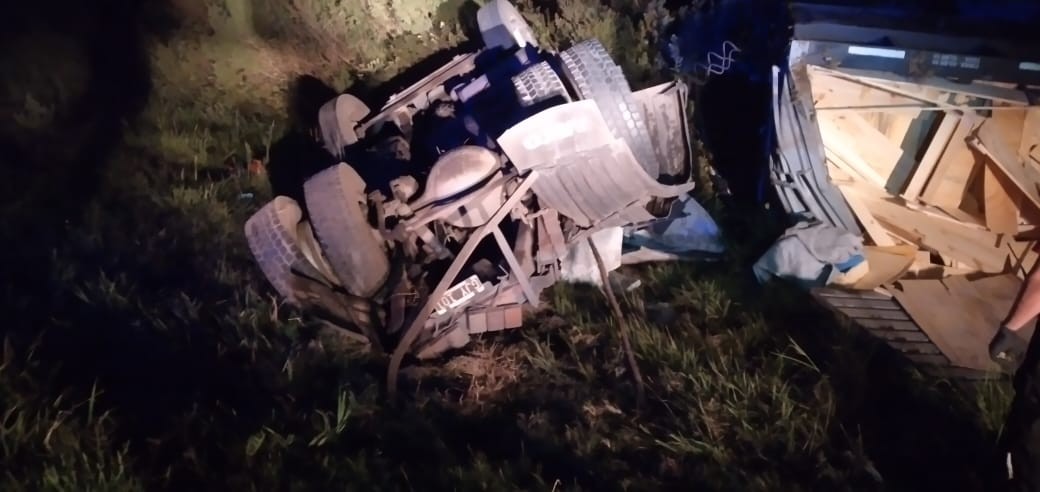 El fatal destino del policía que hacía dedo, subió a un camión y murió aplastado | Rosario y la región