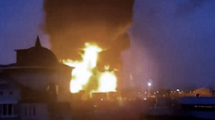 Helicópteros ucranianos bombardearon un depósito de combustibles en Rusia | Internacionales