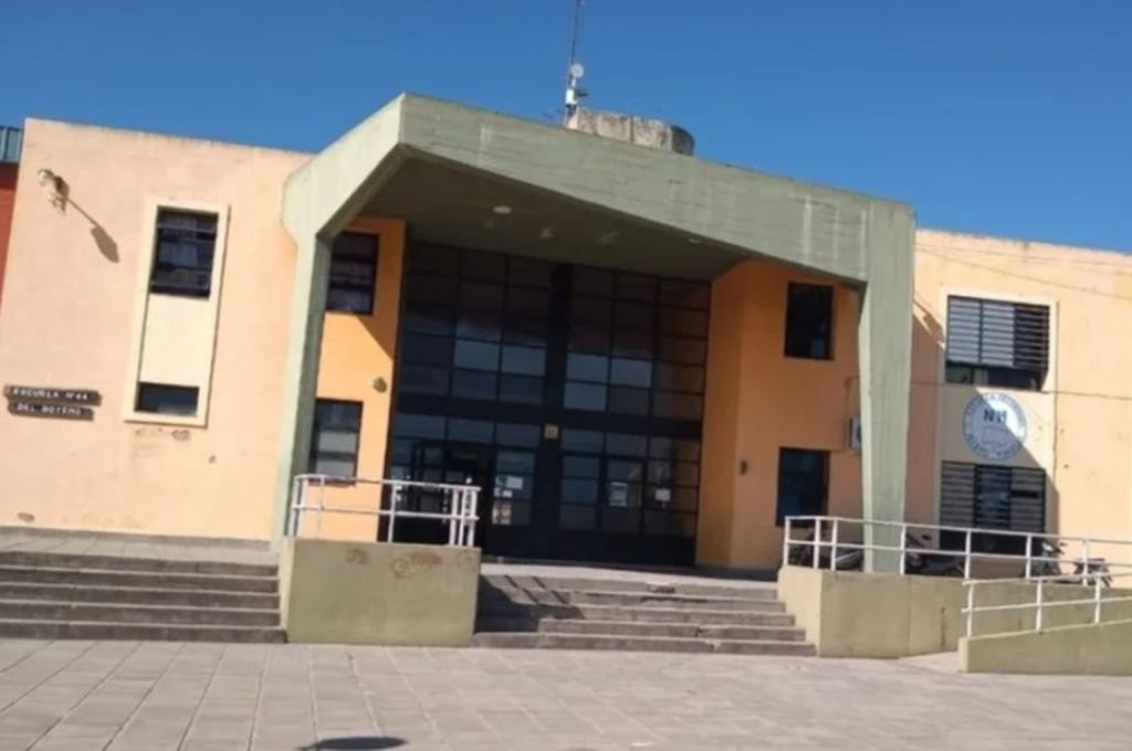 Dos alumnos apuñalaron a un compañero en la escuela | Información General