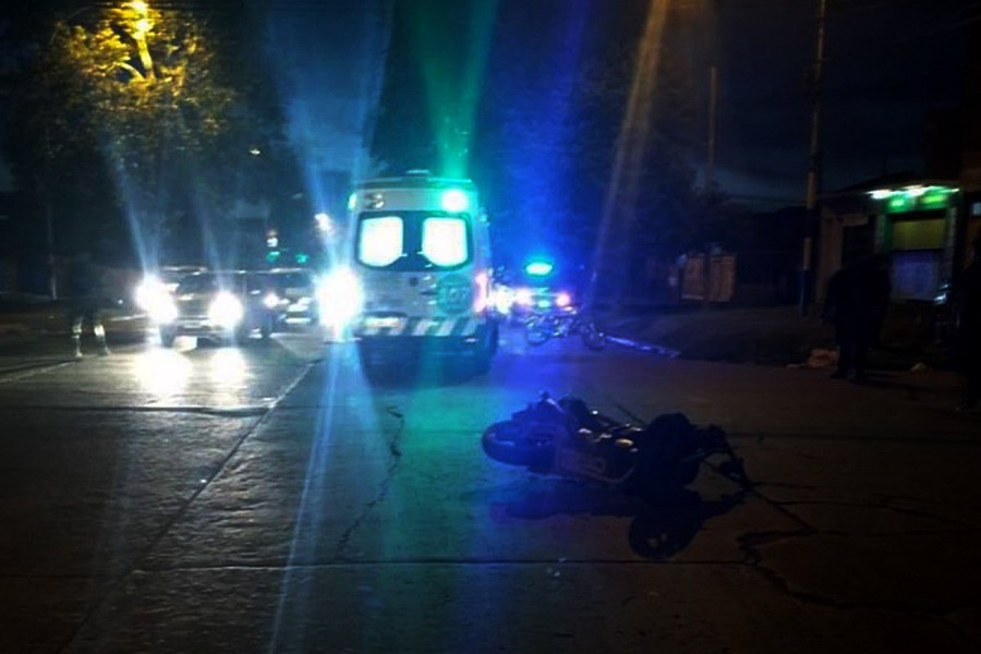 Tragedia en Alvear: dos muertos en brutal choque entre auto y moto | Rosario y la región