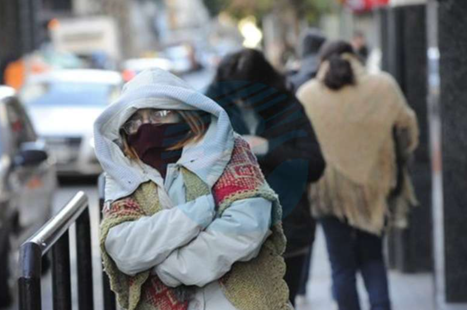 El fuerte viento provoca que el frío sea más intenso en la ciudad | Servicios