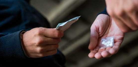 Advierten que hay cerca de 15 mil estudiantes que venden drogas en escuelas argentinas | Información General