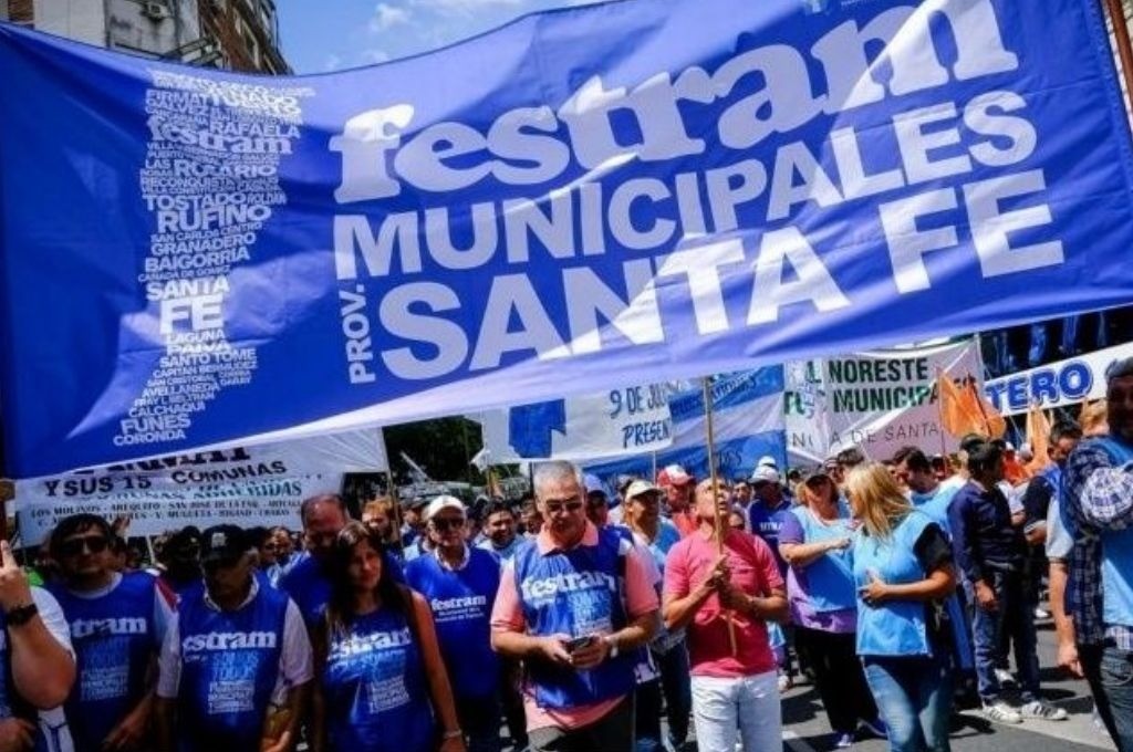 Municipales de toda la provincia en estado de alerta y movilización | Rosario y la región