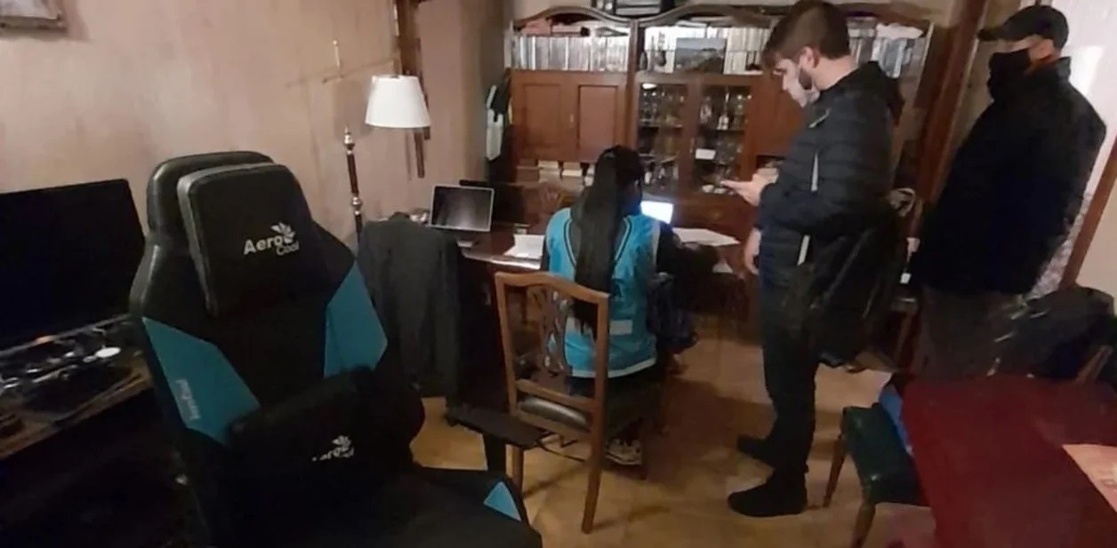 Un rosarino tenía en su casa casi 6 mil archivos de pornografía infantil | Rosario y la región