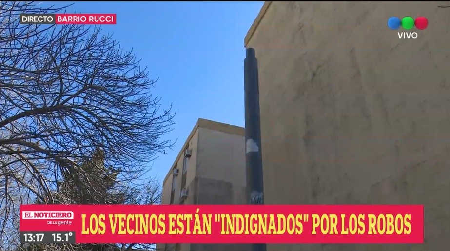 Indignación de vecinos de barrio Rucci por robo de farolas de alumbrado público | Rosario y la región