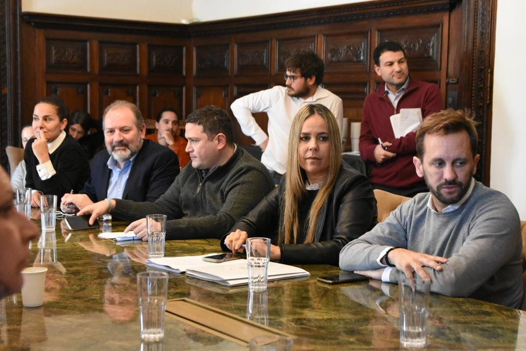 Juntos por el Cambio no avala obras en barrios sin licitación pública en Rosario | Rosario y la región