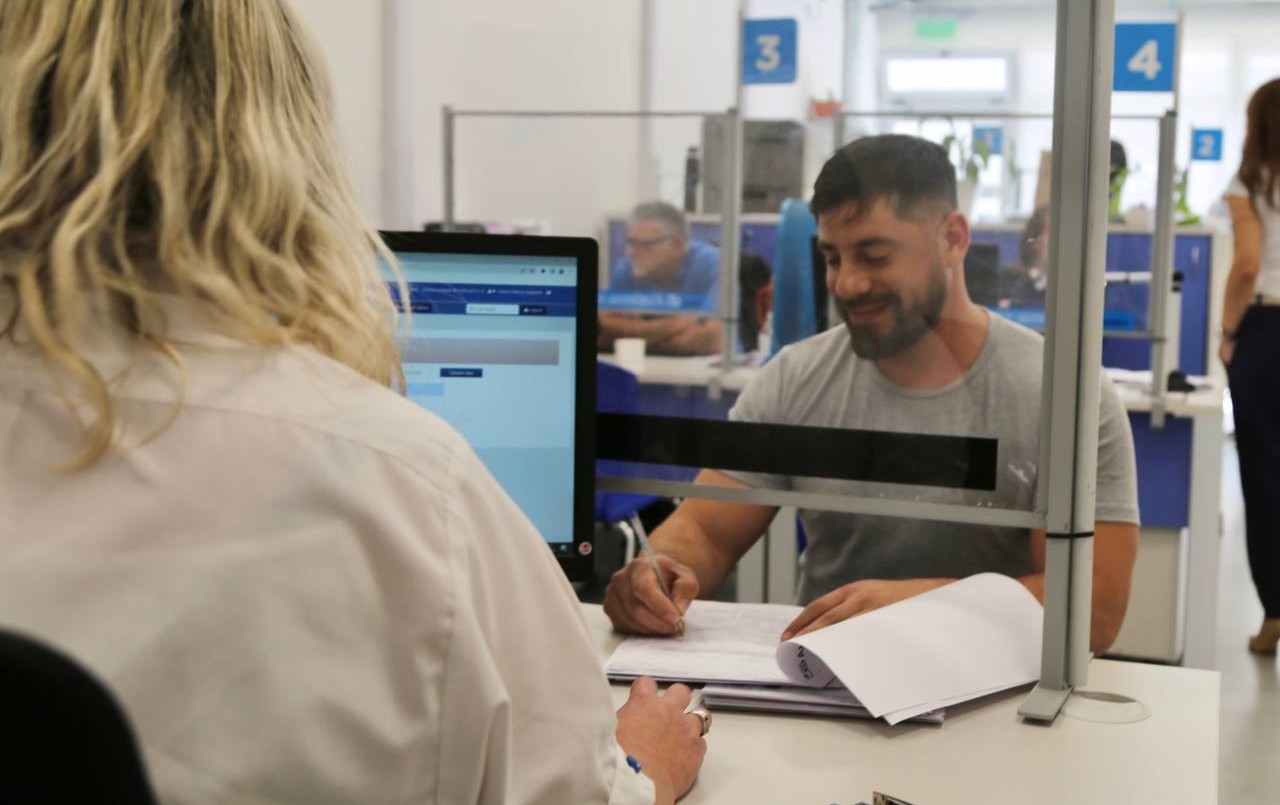 Presentación de la Libreta AUH: lo que hay que saber para cobrar el 20% acumulado | Servicios