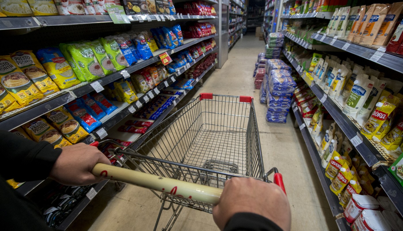 La inflación sigue en aumento: alimentos y bebidas ya subieron casi 8% en septiembre | Economía y negocios