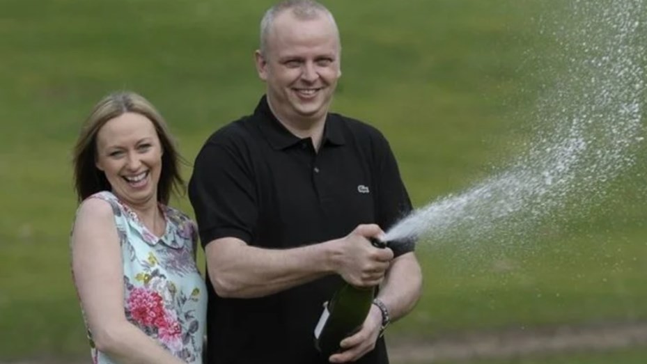 Mecánico ganó 125 millones de dólares en la lotería y dejó de trabajar: "Es bastante aburrido" | Internacionales