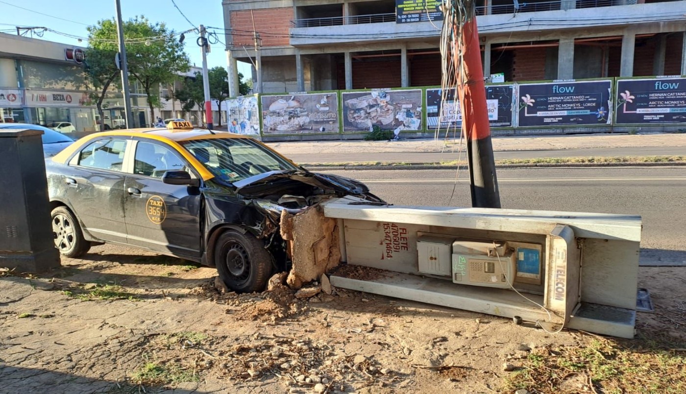Feroz choque en 27 de Febrero y Necochea | Rosario y la región