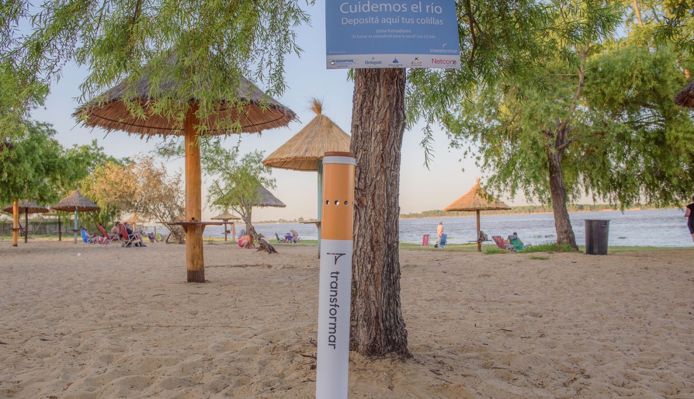 Avanza la instalación de ceniceros y la delimitación de espacios para fumadores en la playas | Rosario y la región