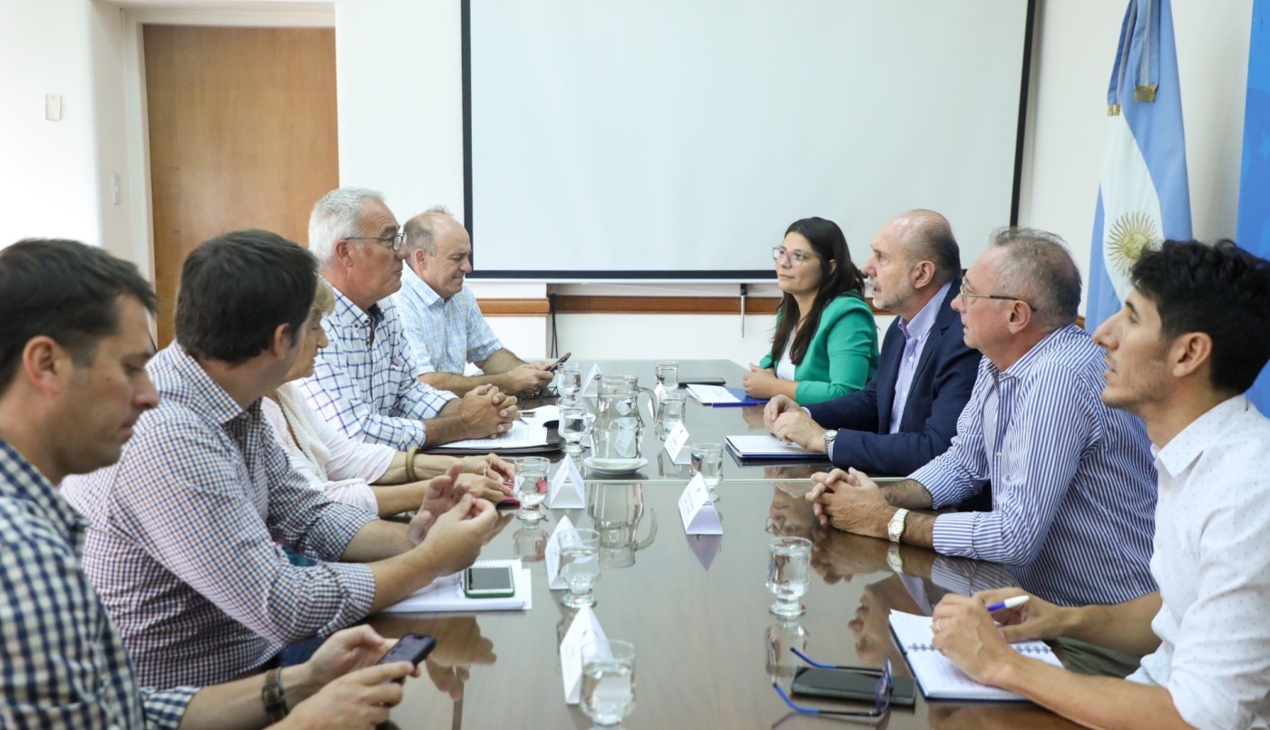 Perotti recibió a Carsfe para analizar los efectos de la sequía | Rosario y la región