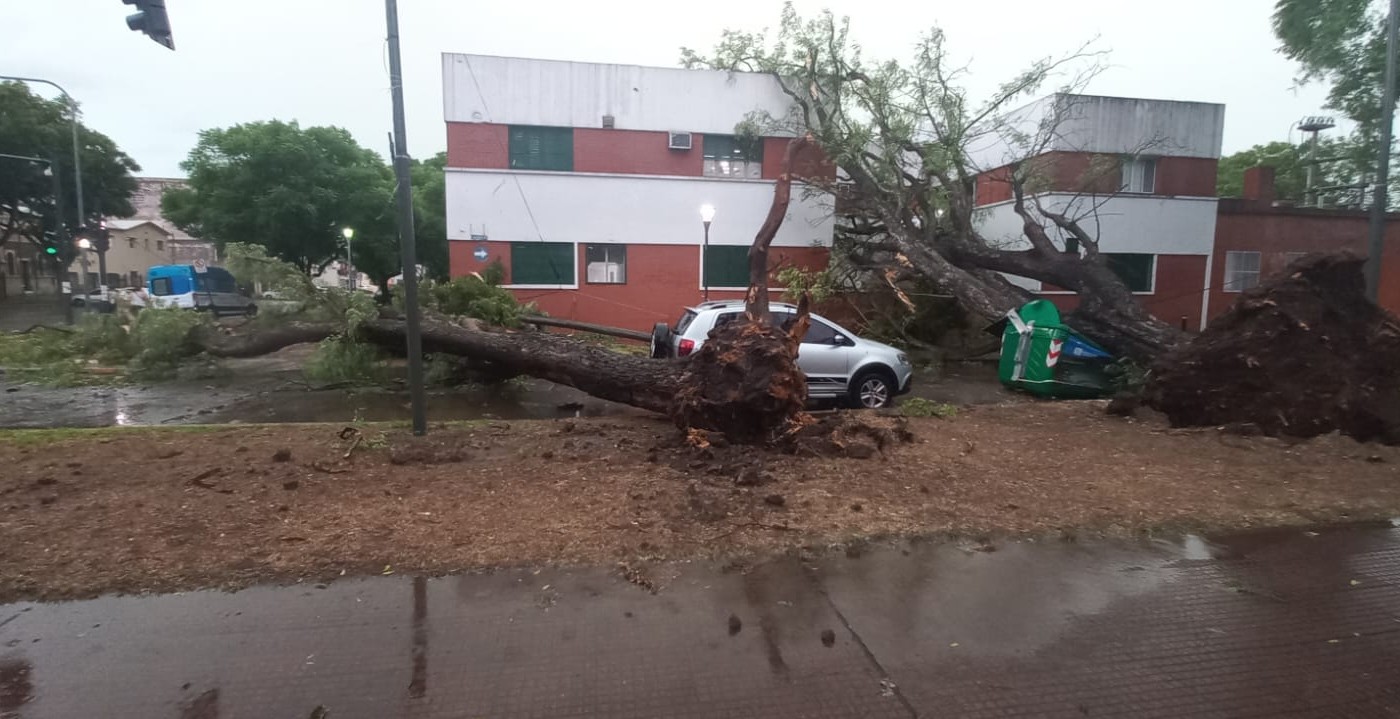 Temporal en Rosario: impactantes imágenes | Rosario y la región