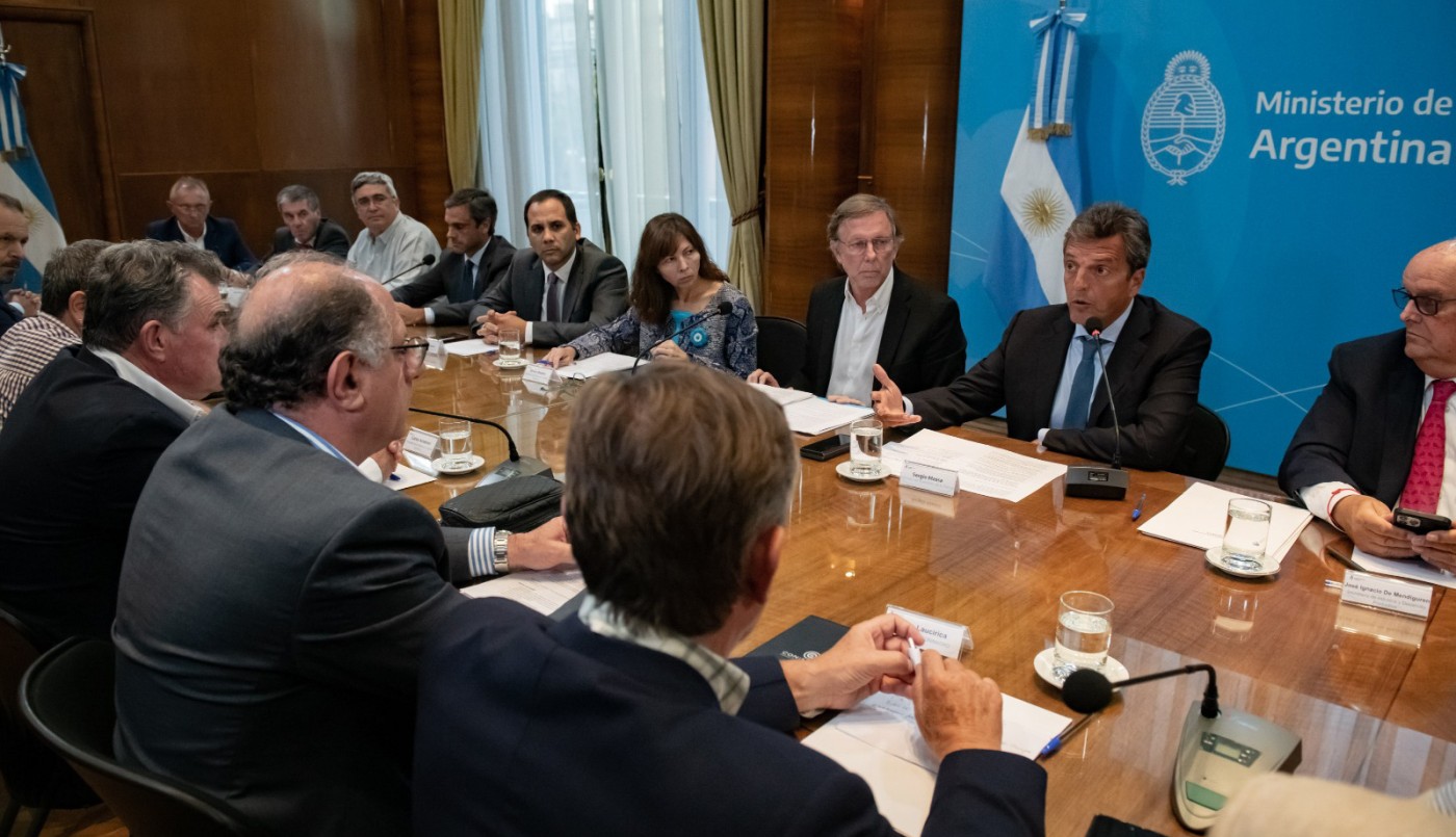 Massa recibió a la Mesa de Enlace y lanzó las medidas de alivio para el campo | Política y Economía