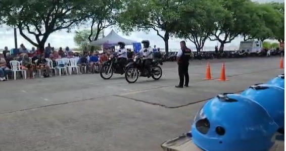 Realizaron capacitaciones y canje de cascos para motociclistas en La Florida | Rosario y la región