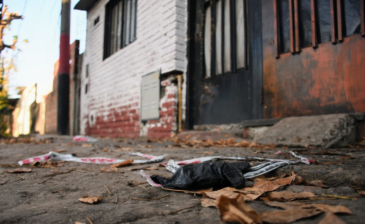 Asesinaron a tiros un hombre en su casa de barrio Santa Lucía | Rosario y la región