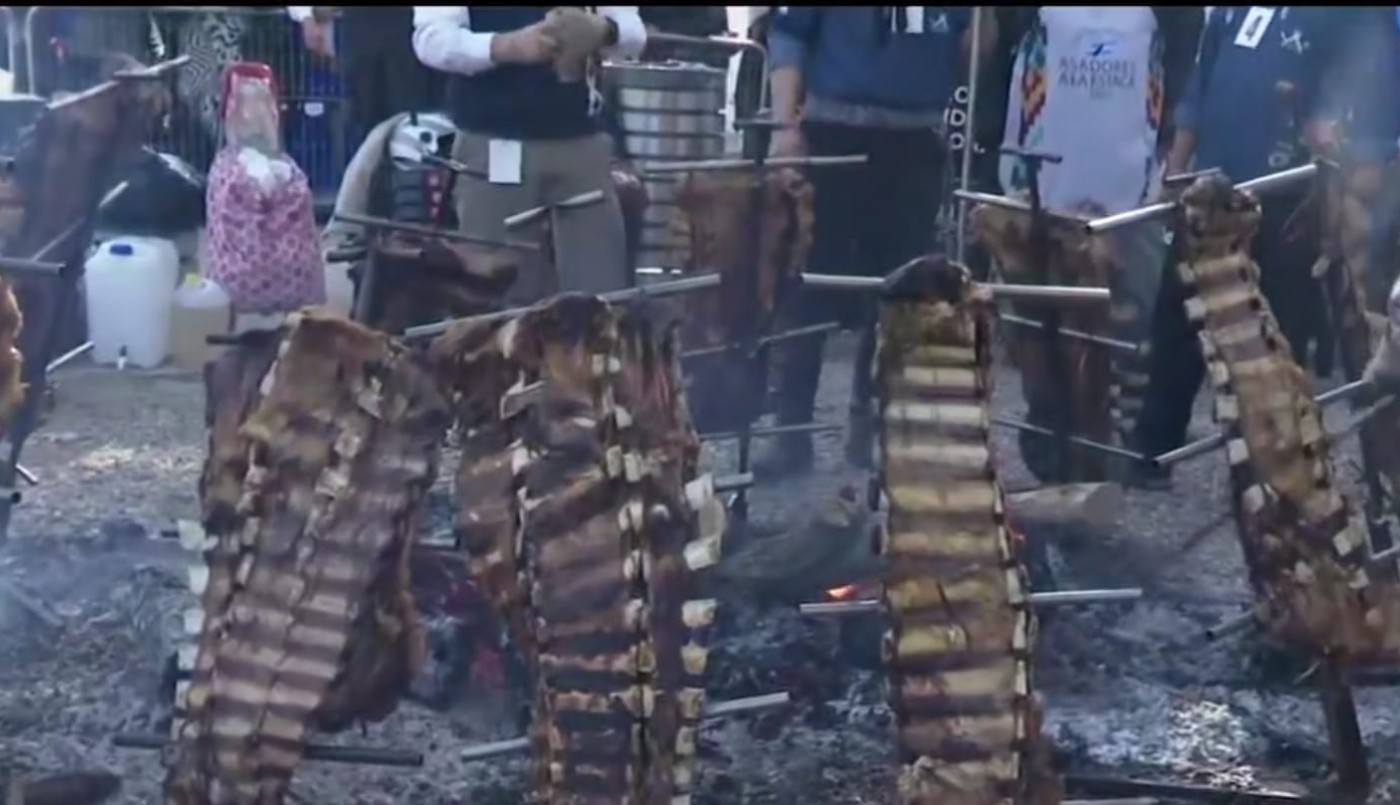 Concurso de asado a la estaca y empanadas en el Monumento por el Día de la Bandera | Rosario y la región