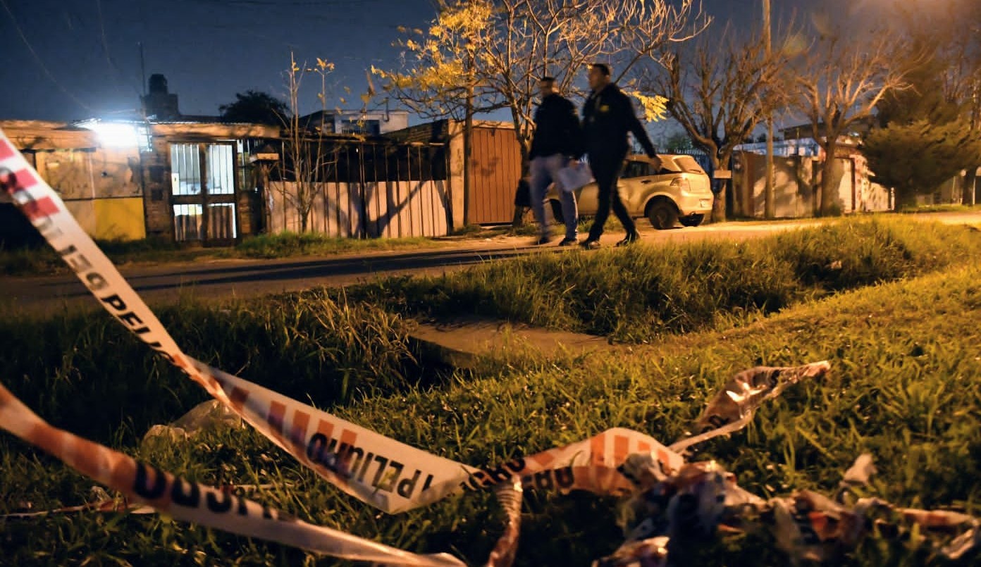 Nuevo crimen en Rosario: iba en bicicleta y lo asesinaron a tiros en barrio Godoy | Rosario y la región