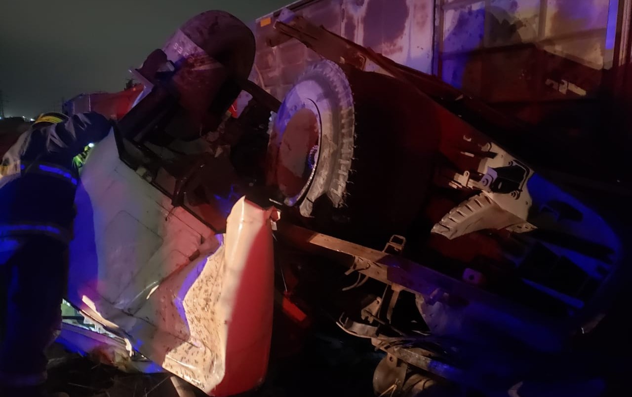 Tren arrolló a camión cerealero en la región: un muerto y dos heridos | Rosario y la región