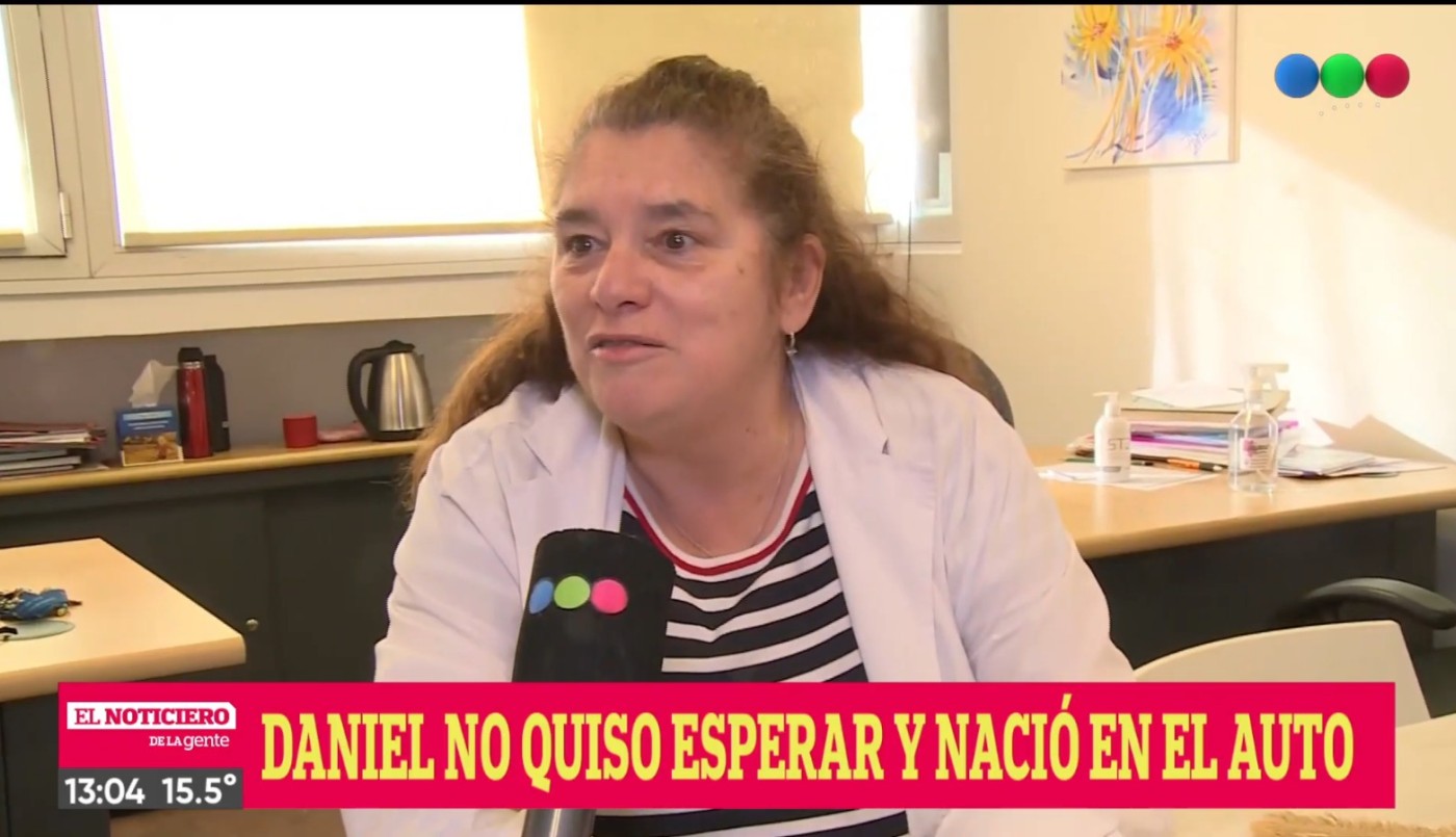 Una mujer dio a luz en la puerta de la Dirección General de Tránsito y fue asistida por agentes | Información General
