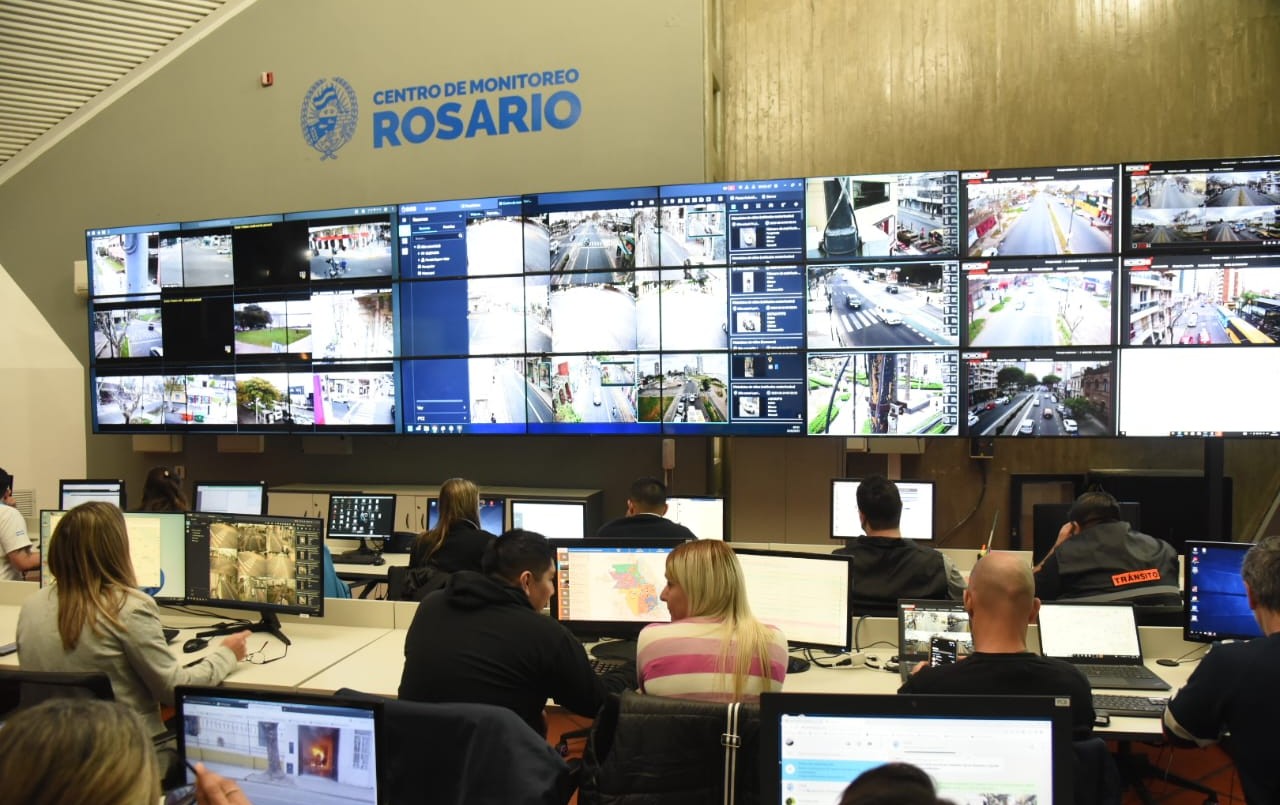 Javkin inauguró el nuevo Centro de monitoreo con cámaras que utilizan inteligencia artificial | Rosario y la región