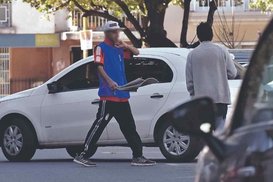 Una pelea entre dos trapitos terminó con uno detenido y el otro internado | Rosario y la región