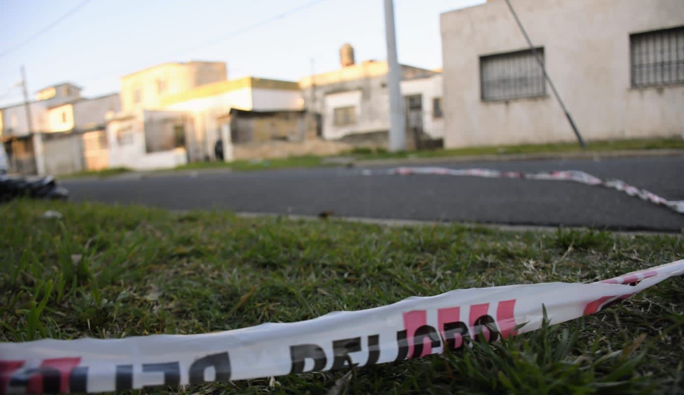 Asesinaron a un hombre de un disparo en la cabeza en barrio Roque Saenz Peña | Rosario y la región