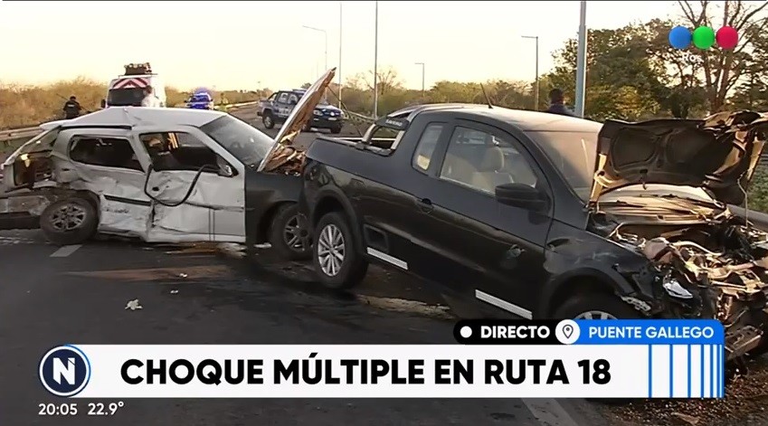 Cuatro heridos en brutal choque cuando un auto giraba en "u" por Ruta 18 | Rosario y la región