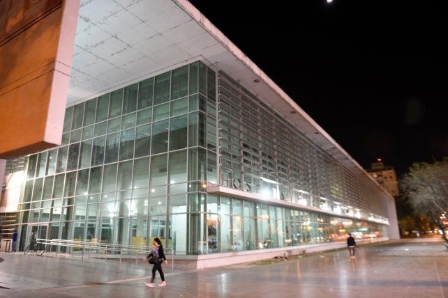 Madrugada violenta: un hombre atacó a otro a botellazos | Rosario y la región