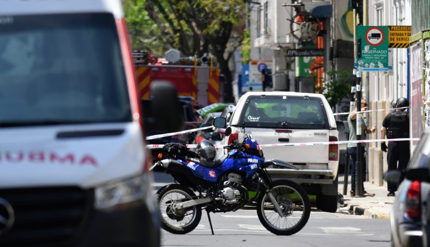 Falsa alarma: la Brigada de Explosivo no encontró nada en la camioneta señalada con la amenaza de bomba | Rosario y la región