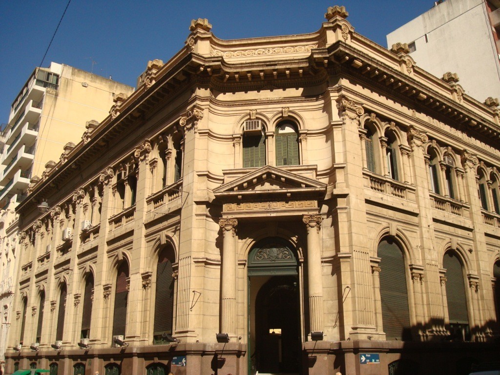 Médicos se reúnen con la ministra de Salud de la provincia y exigen "garantías" para trabajar | Información General