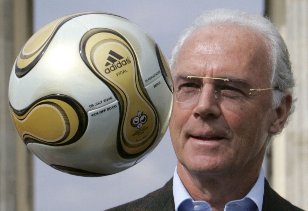 Murió Franz Beckenbauer, leyenda del fútbol alemán como jugador y DT | Deportes