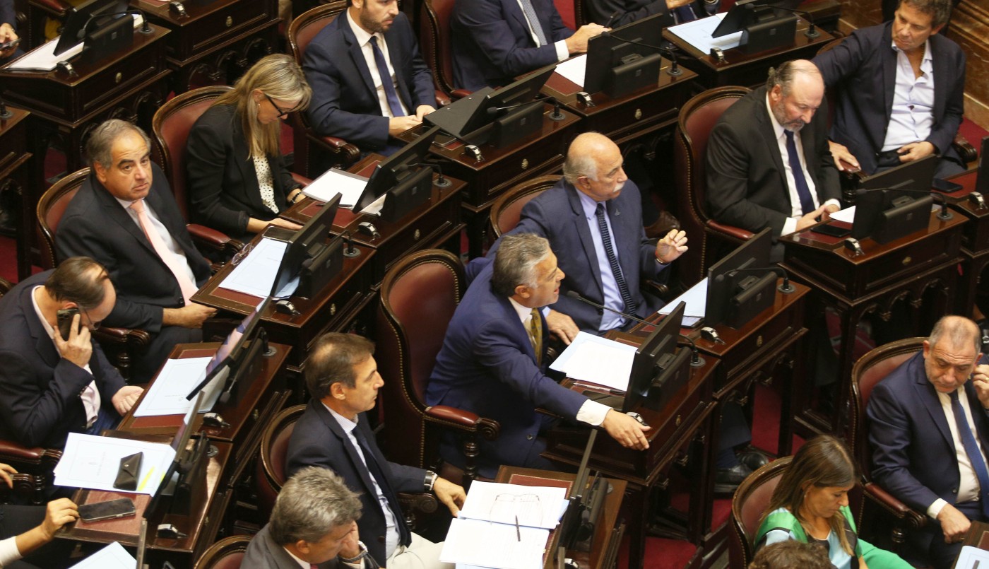 Los gobernadores más dialoguistas exigen que no suban las retenciones para acompañar la Ley Ómnibus | Política y Economía